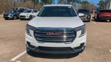 Certified 2024 GMC Terrain SLT image 3