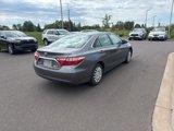 Used 2016 Toyota Camry LE image 5