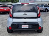 Used 2016 Kia Soul + image 5