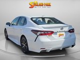 Used 2021 Toyota Camry SE image 3