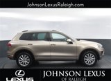 Used 2016 Volkswagen Touareg Sport image 6