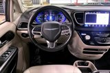 Used 2021 Chrysler Pacifica Touring-L image 5