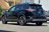 Used 2018 Toyota RAV4 SE image 6