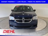 Used 2017 Dodge Grand Caravan SE w/ UConnect Hands-Free Group image 2