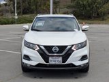 Used 2022 Nissan Rogue Sport SV image 2