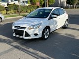Used 2014 Ford Focus SE w/ SE Winter Package image 3