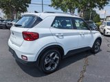 Certified 2022 Hyundai Venue SEL image 4