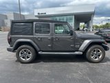 Used 2018 Jeep Wrangler Unlimited Sahara image 2
