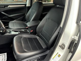 Used 2014 Volkswagen Passat TDI SE image 3
