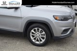 Used 2019 Jeep Cherokee Latitude w/ Cold Weather Group image 3