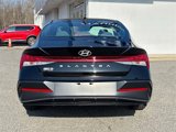 Certified 2024 Hyundai Elantra SEL w/ Convenience Package image 4