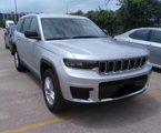 Used 2023 Jeep Grand Cherokee L Laredo image 2
