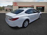Used 2025 Toyota Camry LE image 5