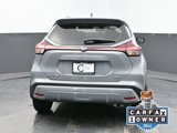 Used 2022 Nissan Kicks SR image 6