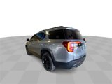 Used 2022 GMC Acadia SLE w/ Driver Convenience Package image 6