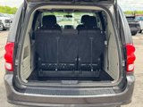Used 2018 Dodge Grand Caravan SE image 4