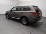 Used 2020 Mitsubishi Outlander SE image 3