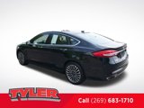 Used 2018 Ford Fusion SE w/ Fusion SE Technology Package image 5