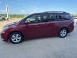 Used 2015 Toyota Sienna LE image 4