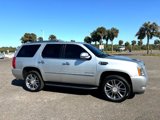 Used 2012 Cadillac Escalade Luxury image 2