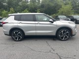 Used 2022 Mitsubishi Outlander SE image 4