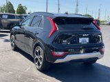 Used 2023 Kia Niro EX Touring image 2