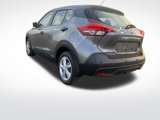 Used 2020 Nissan Kicks S image 4
