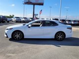 Used 2024 Toyota Camry SE image 4