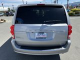 Used 2019 Dodge Grand Caravan SE w/ UConnect Hands-Free Group image 5