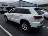 Used 2020 Jeep Grand Cherokee Laredo image 2
