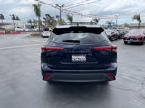 Certified 2022 Toyota Highlander XLE image 5