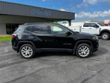 Used 2023 Jeep Compass Latitude image 2