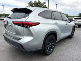 Used 2023 Toyota Highlander LE image 5