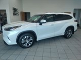 Used 2022 Toyota Highlander XLE image 5