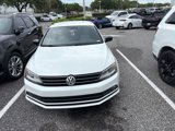 Used 2016 Volkswagen Jetta Sport image 2