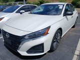 Used 2024 Nissan Altima 2.5 SV image 3