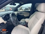 Used 2022 Chevrolet Traverse LS image 2