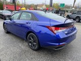 Used 2021 Hyundai Elantra SEL w/ Convenience Package image 3