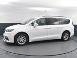 Used 2022 Chrysler Pacifica Touring-L image 5