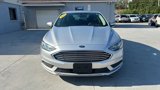 Used 2018 Ford Fusion SE image 2