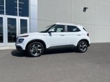 Used 2024 Hyundai Venue SEL image 3