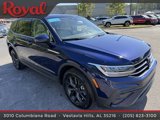 Certified 2024 Volkswagen Tiguan SE w/ Panoramic Sunroof Package image 3