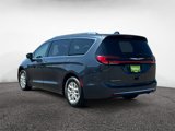 Used 2021 Chrysler Pacifica Touring-L image 4