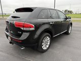 Used 2013 Lincoln MKX FWD image 3