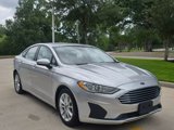 Used 2019 Ford Fusion SE image 2