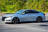 Used 2018 Honda Accord Sport image 2