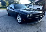 Used 2012 Dodge Challenger SXT image 2
