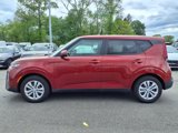 Used 2022 Kia Soul LX image 2