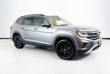 Used 2022 Volkswagen Atlas SE image 3