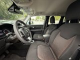 Used 2023 Jeep Renegade Latitude image 3